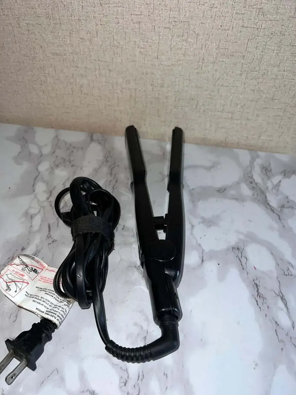 Paul Mitchell ProTools Express Ion Smooth Flat Iron Model S12NA